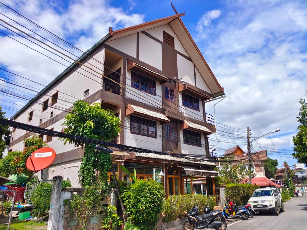 Wualai Boutique By Lanna Oriental Hotel Chiang Mai Bagian luar foto