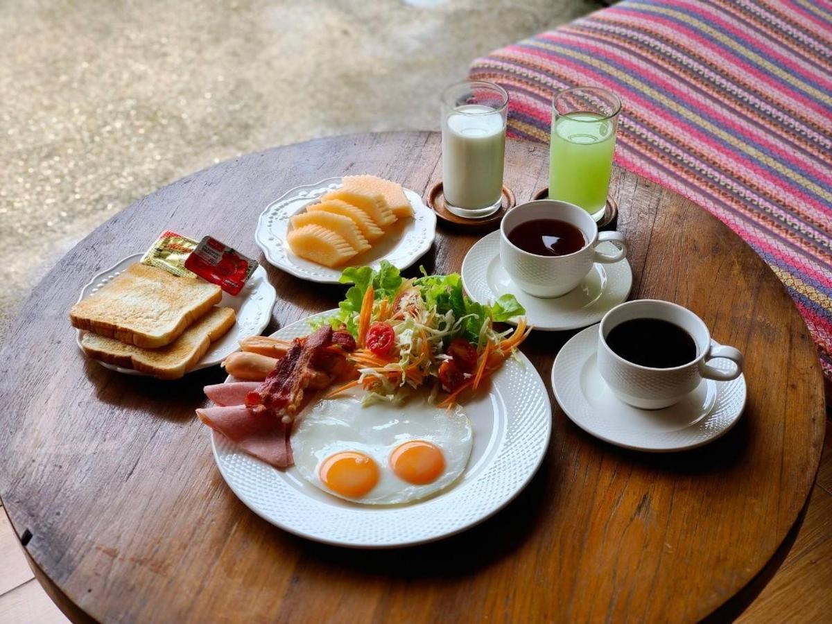 Wualai Boutique By Lanna Oriental Hotel Chiang Mai Bagian luar foto