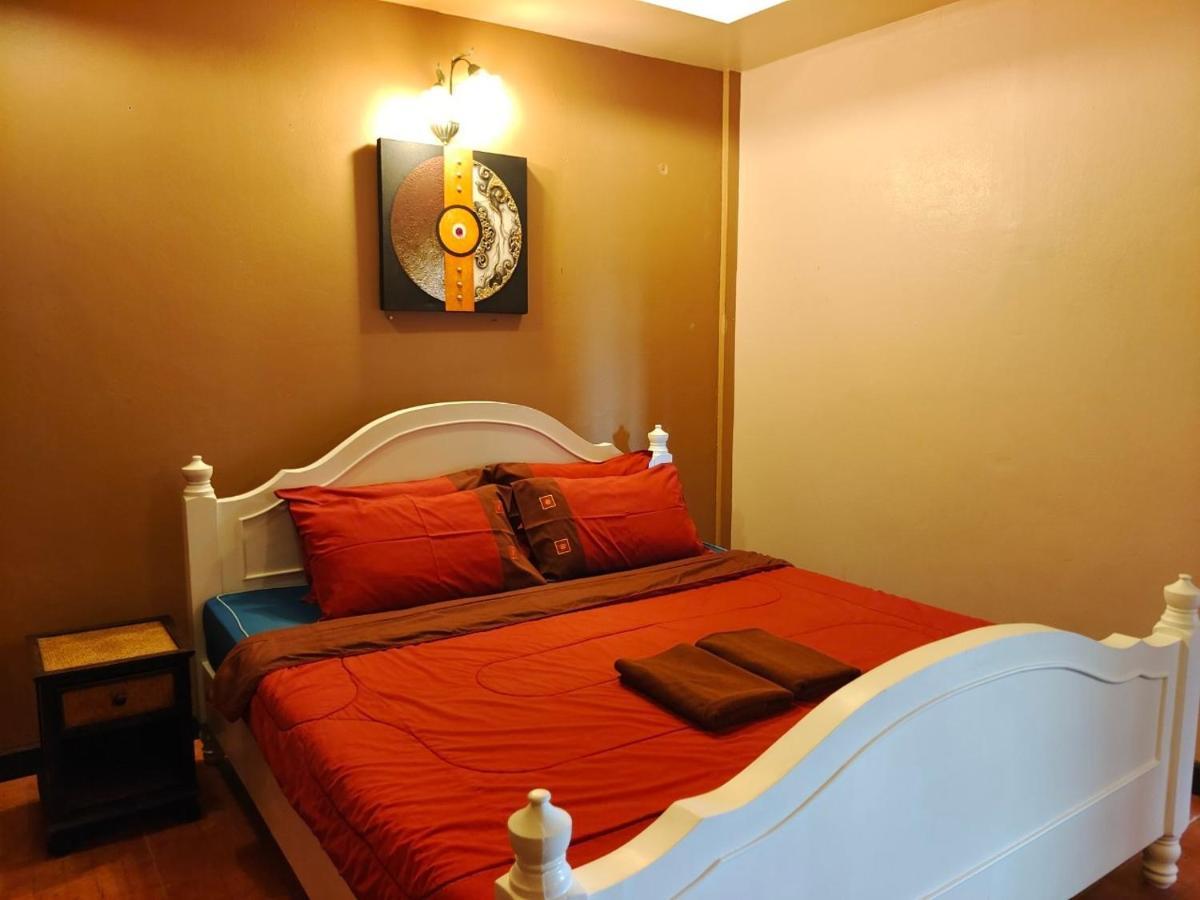 Wualai Boutique By Lanna Oriental Hotel Chiang Mai Bagian luar foto