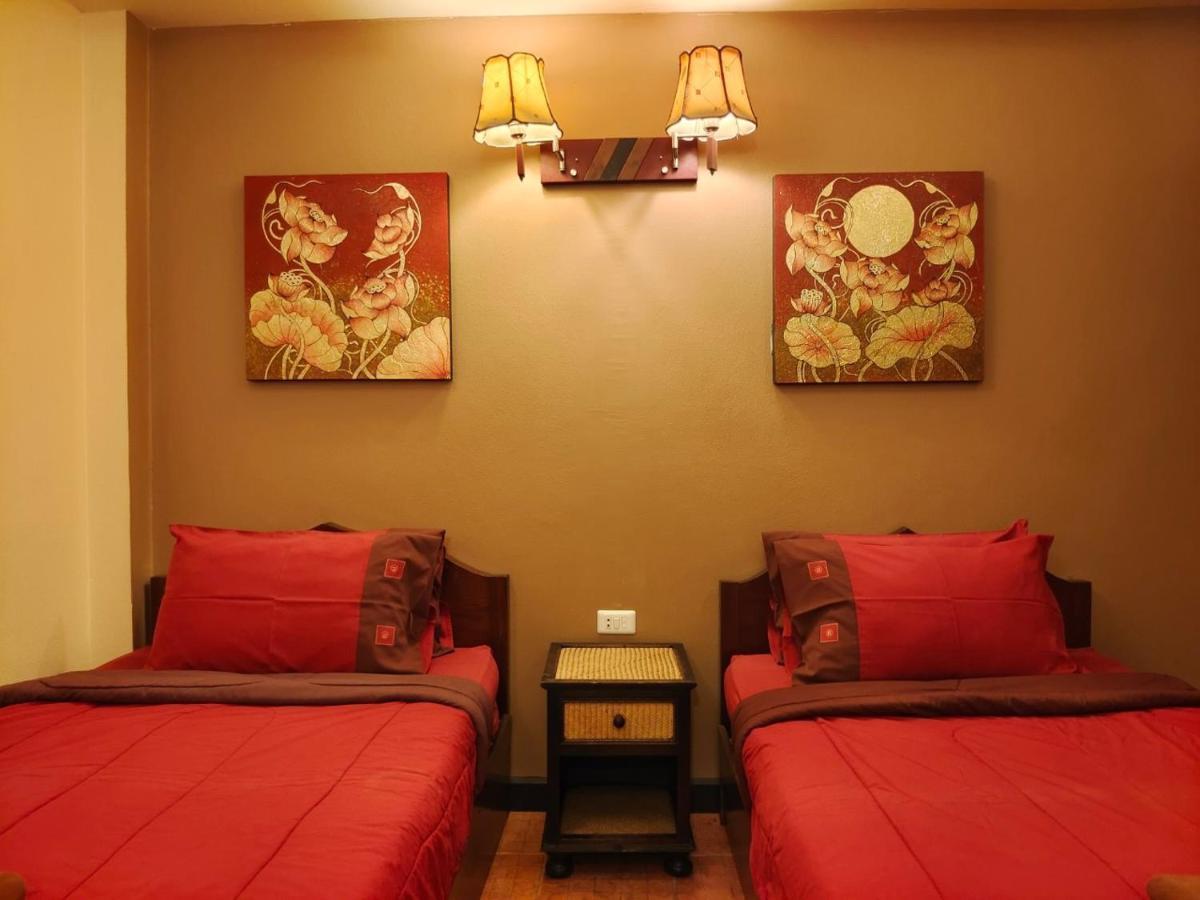 Wualai Boutique By Lanna Oriental Hotel Chiang Mai Bagian luar foto