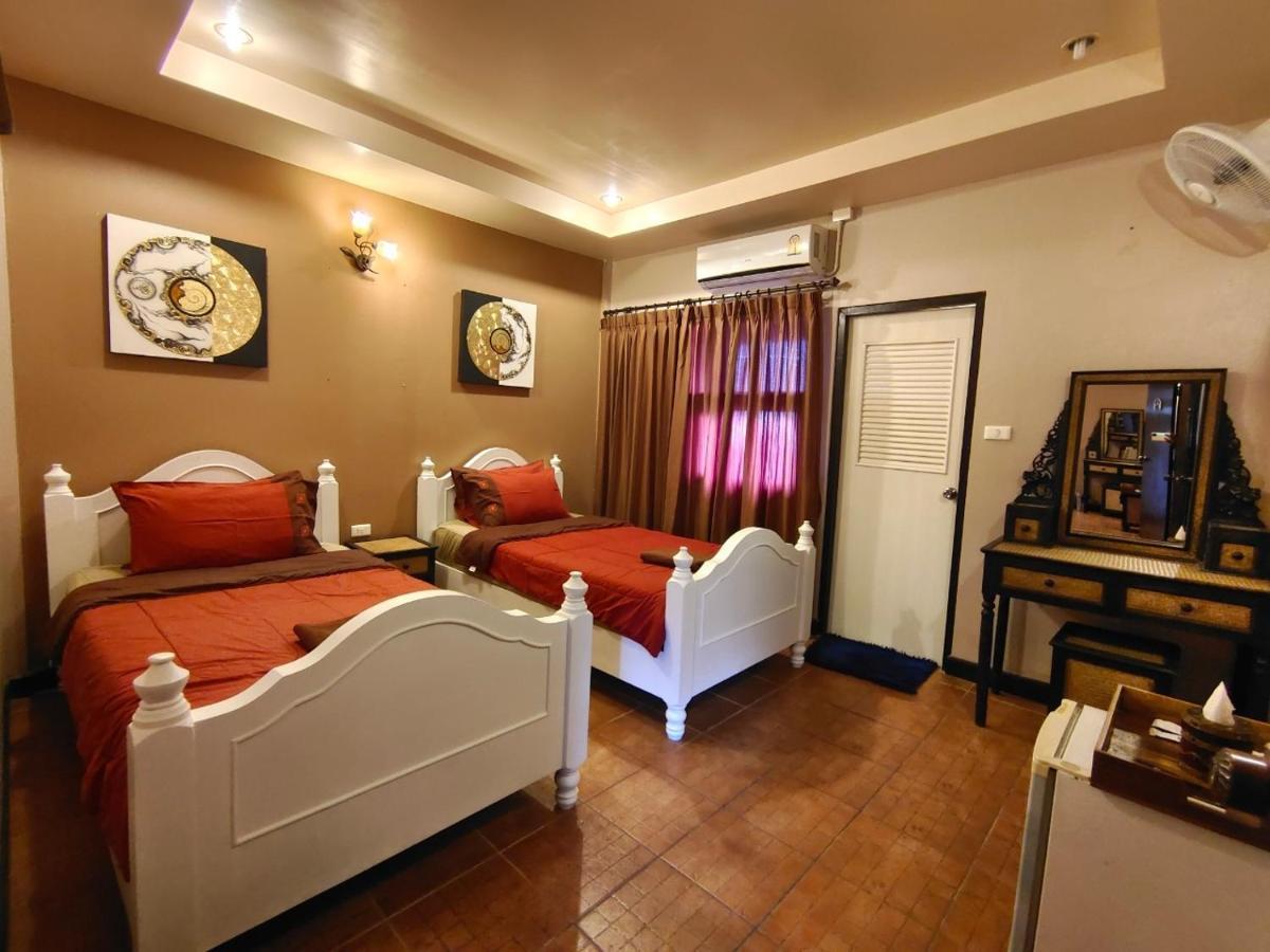 Wualai Boutique By Lanna Oriental Hotel Chiang Mai Bagian luar foto