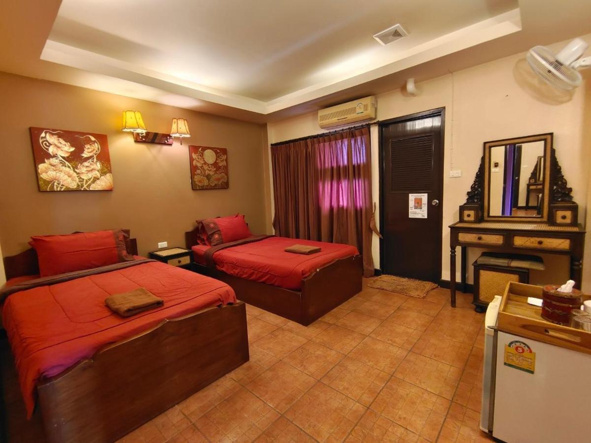 Wualai Boutique By Lanna Oriental Hotel Chiang Mai Bagian luar foto